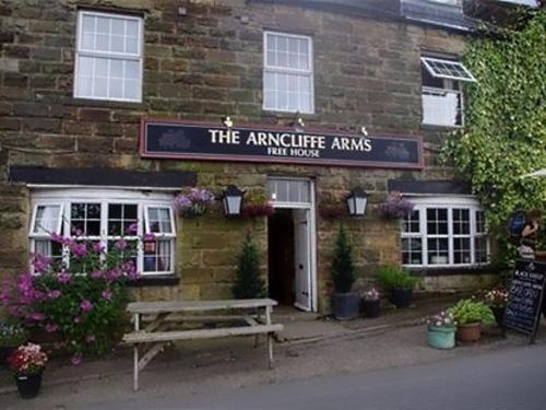 Arncliffe Arms Bed & Breakfast Glaisdale Екстериор снимка